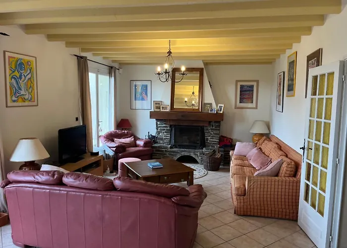 Fantastic Four Bed Family Villa *